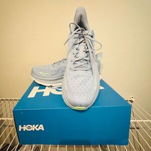 NEW Hoka Men's Clifton 9 Sneaker